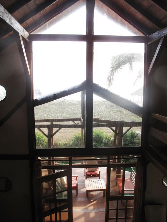 La Barquita Beach Hostel Puerto López Buitenkant foto